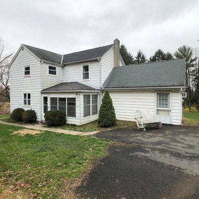 32 John St, Hampton, NJ 08827