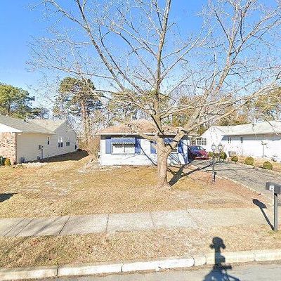 32 Mariner Pl, Brick, NJ 08723