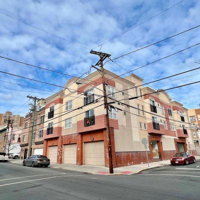 320 62 Nd St #302, West New York, NJ 07093