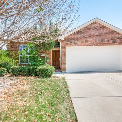 3201 Florian Ln, Fort Worth, TX 76108