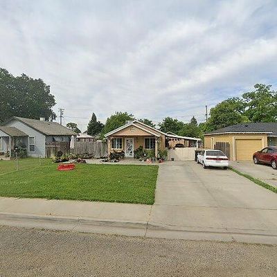 321 B St, Waterford, CA 95386