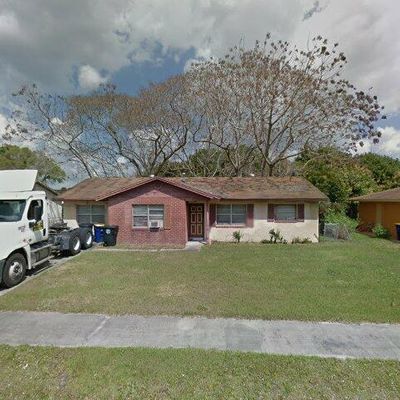 3210 Indiana Ct, Fort Pierce, FL 34947