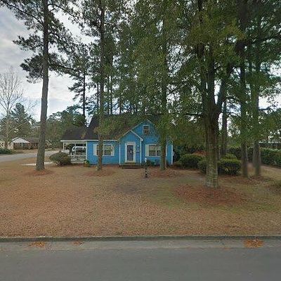 322 E Cavenaugh St, Wallace, NC 28466