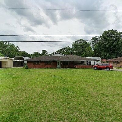 324 Ray Weiland Dr, Baker, LA 70714