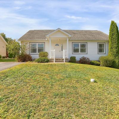 325 Fairview Dr, Selinsgrove, PA 17870