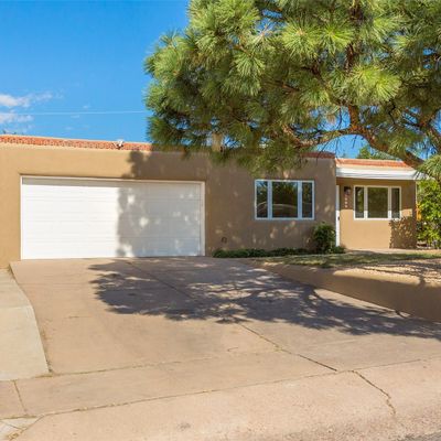 3305 James Avenue, Santa Fe, NM 87507