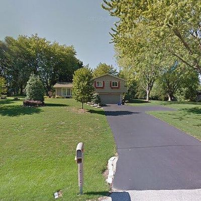 3385 Bermuda Blvd, Brookfield, WI 53045