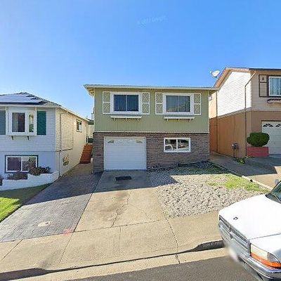 34 Clearview Dr, Daly City, CA 94015