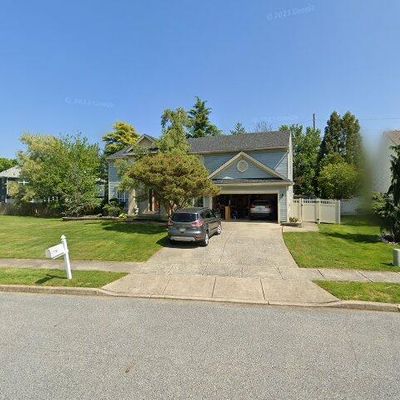 3 Millstone Dr, Sewell, NJ 08080