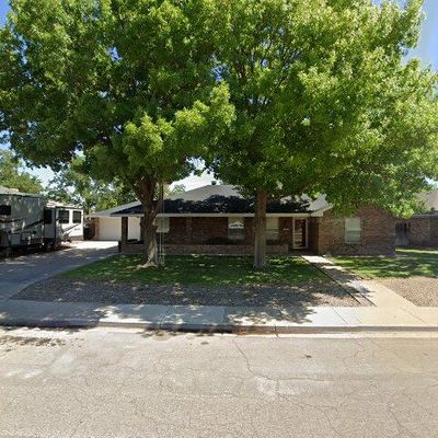 3005 Mission Arch Dr, Roswell, NM 88201