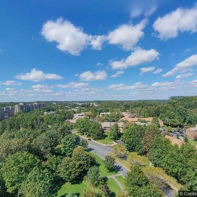 3005 S Leisure World Blvd #421, Silver Spring, MD 20906