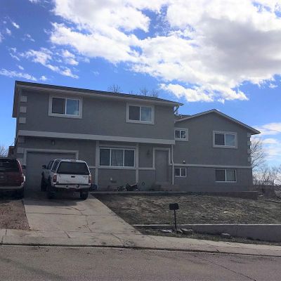 3010 Pinnacle Dr, Colorado Springs, CO 80910