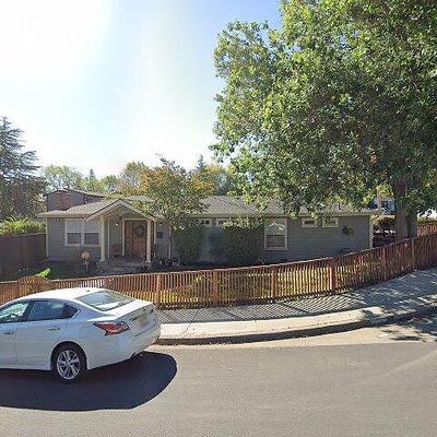 302 Kingston Ave, Martinez, CA 94553