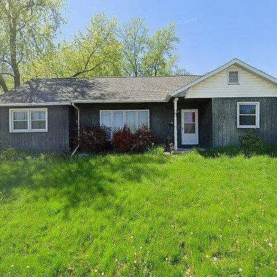 303 S Locust St, Mount Pleasant, IA 52641