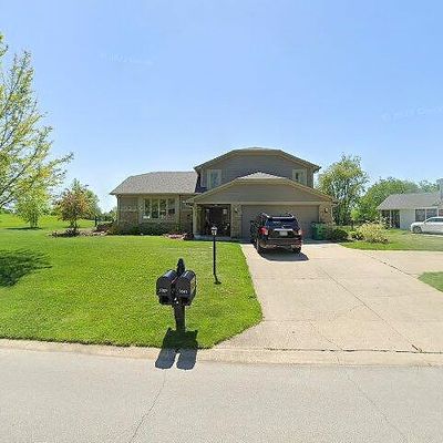 3037 Golfview Dr, Greenwood, IN 46143