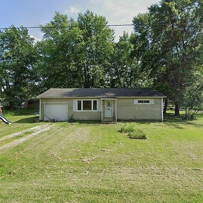 304w Douglas Street, New Douglas, IL 62074