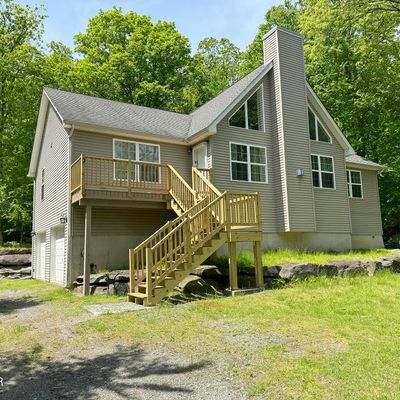 308 Falling Waters Blvd, Lackawaxen, PA 18435