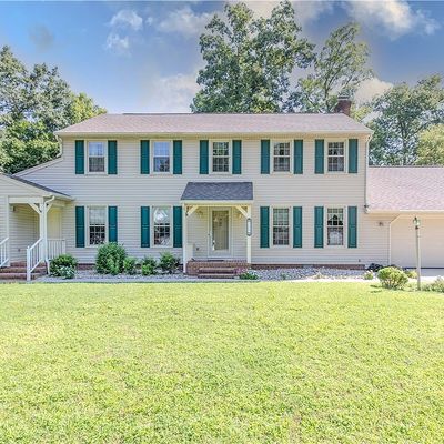 309 Nottingham Dr, Colonial Heights, VA 23834