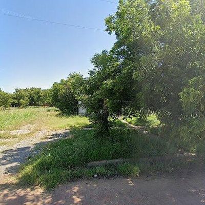 311 E Ida Ave, Electra, TX 76360