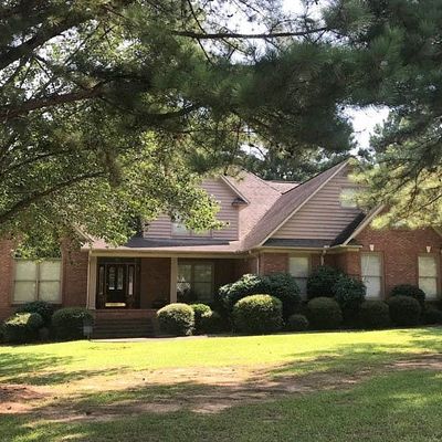 311 Roseland Dr, Rainbow City, AL 35906