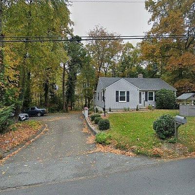 37 Hemlock Dr, Deep River, CT 06417