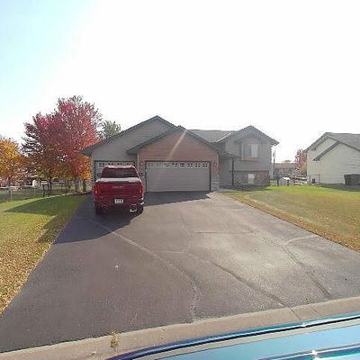 3712 Savannah Ave, Monticello, MN 55362