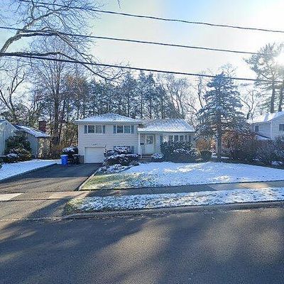 382 Harrison St, Paramus, NJ 07652