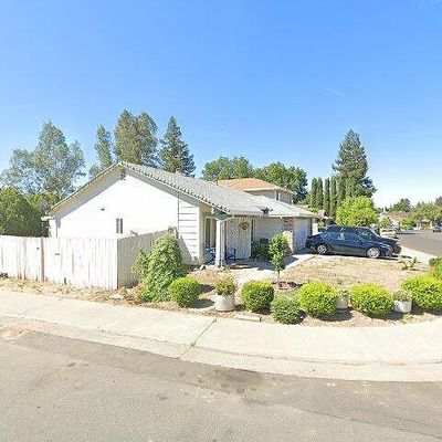 3828 N Country Dr, Antelope, CA 95843