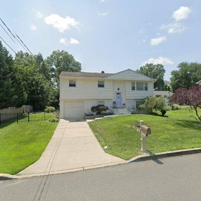 39 Coolidge Ave, East Brunswick, NJ 08816