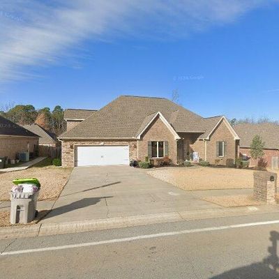 3901 Commonwealth Dr, Bryant, AR 72022