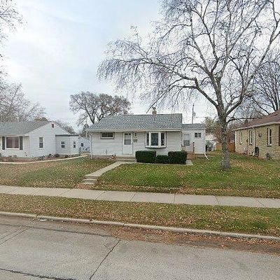 3972 S 51 St St, Milwaukee, WI 53220