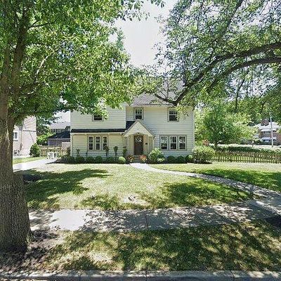 4 Beverly Pl, Oakwood, OH 45419