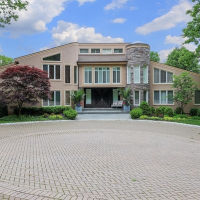 4 N Oaks Ct, Warren, NJ 07059