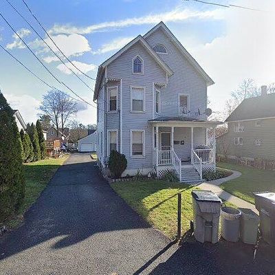 4 Stratton Pl, Danbury, CT 06810