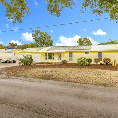 40 Moore Ave, Merritt Island, FL 32952