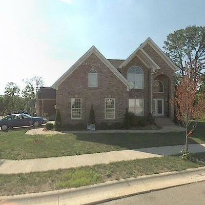 4010 Sunny Crossing Dr, Louisville, KY 40299