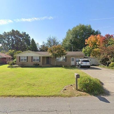 402 W Ford Ave, Muscle Shoals, AL 35661