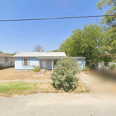 404 East Ave, Ballinger, TX 76821