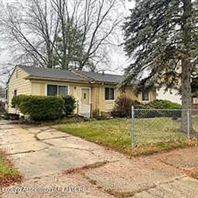 3425 Independence Ln, Lansing, MI 48911