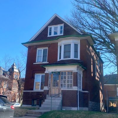 3434 Sidney St, Saint Louis, MO 63104