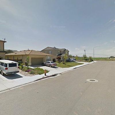 345 Las Manzanitas Dr, Greenfield, CA 93927