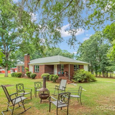 3464 Old Catawba Rd, Claremont, NC 28610