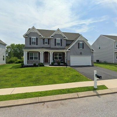 35 Iroquois Dr, York, PA 17406