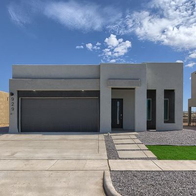 352 Hector Porras Dr, El Paso, TX 79928