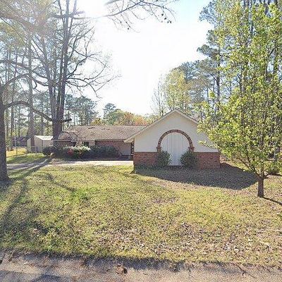 3603 Azalea Cir, Columbus, MS 39705