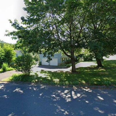 43 Harvest Ln, Windsor, CT 06095