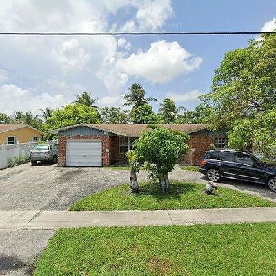 4325 Nw 27 Th St, Lauderhill, FL 33313