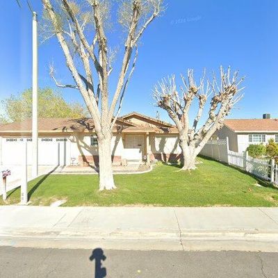 43330 Fenner Ave, Lancaster, CA 93536