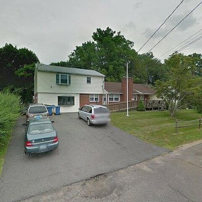 44 Woodlawn Ter, Meriden, CT 06450