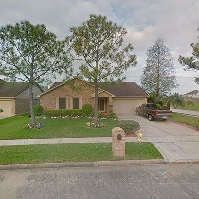 4402 Nations Dr, Pasadena, TX 77505